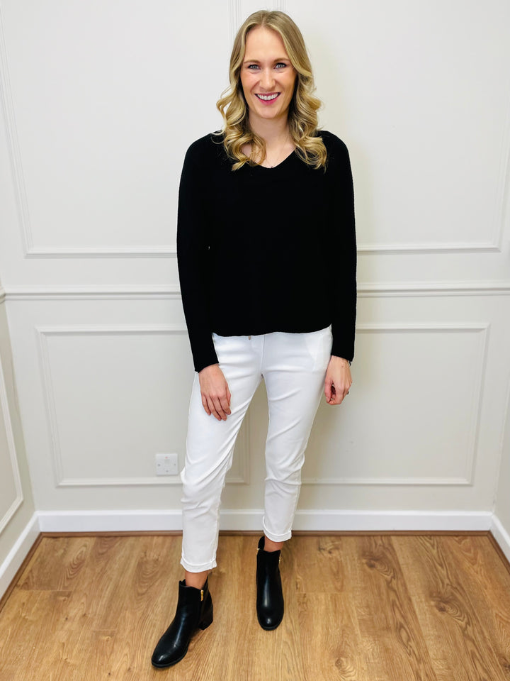 "MAGNOLIA" Fine Knit Jumper-Black