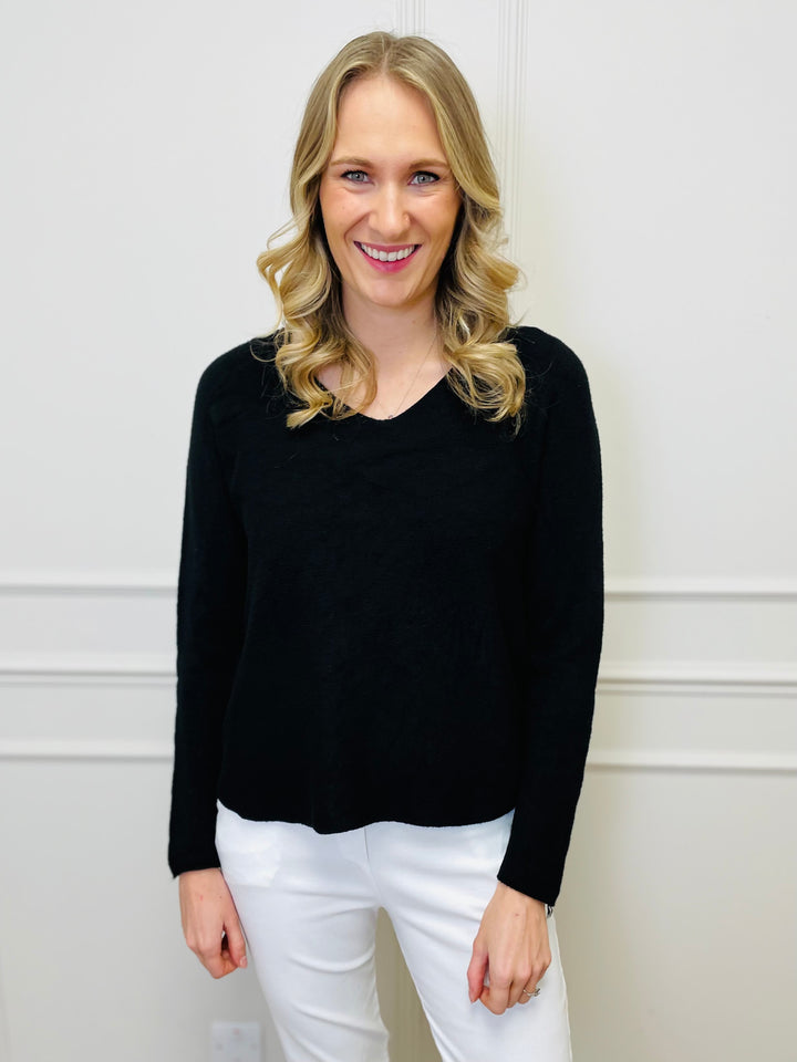 "MAGNOLIA" Fine Knit Jumper-Black