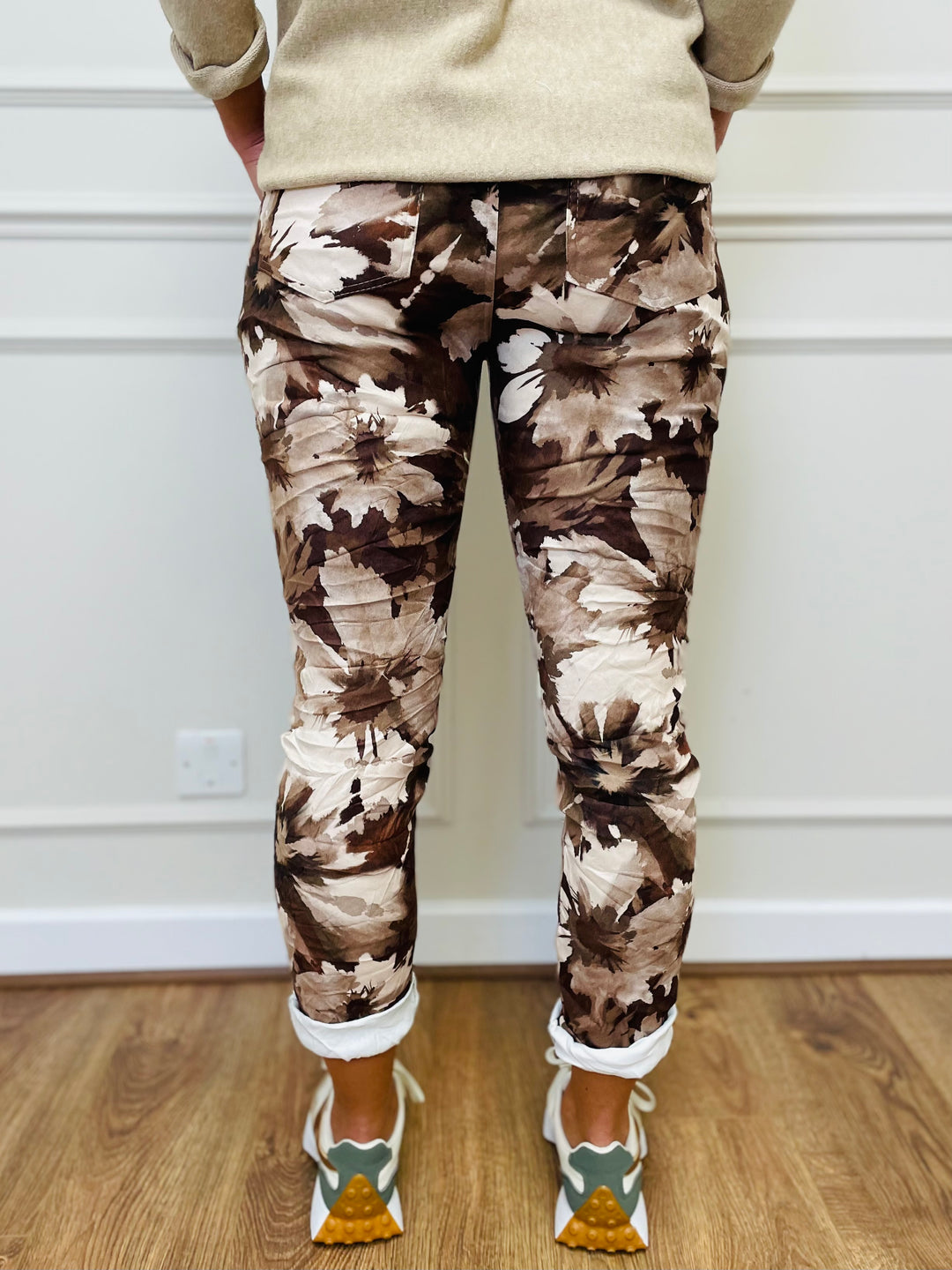 "CARMELA" Floral Print Trouser-Tan & Cream