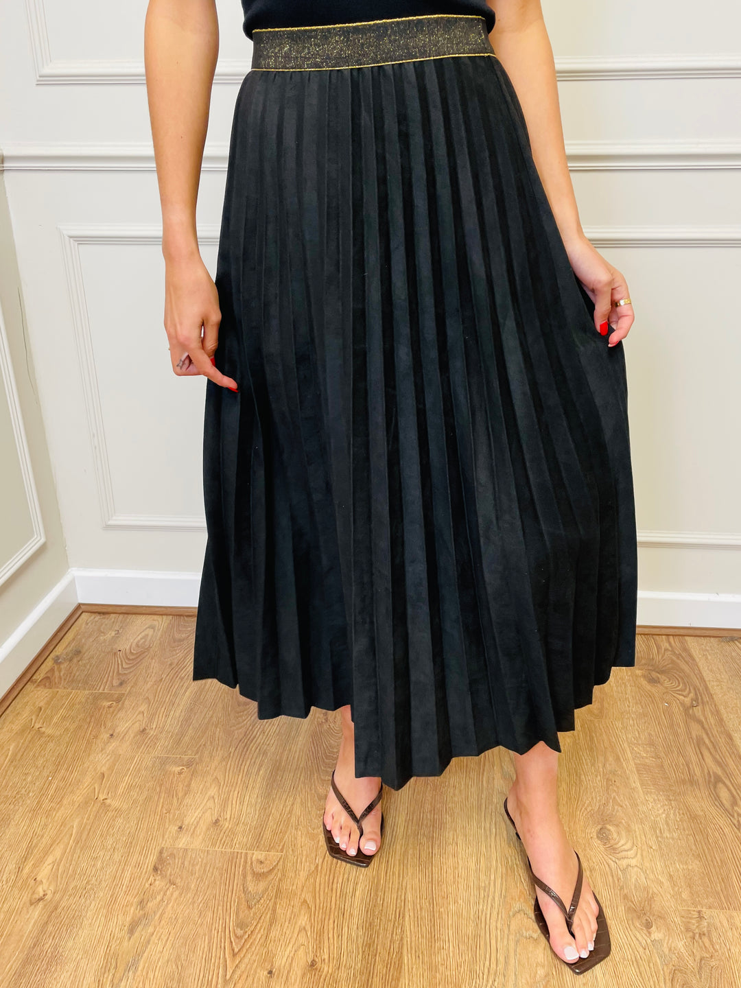 "ANNA" Maxi Skirt-Black