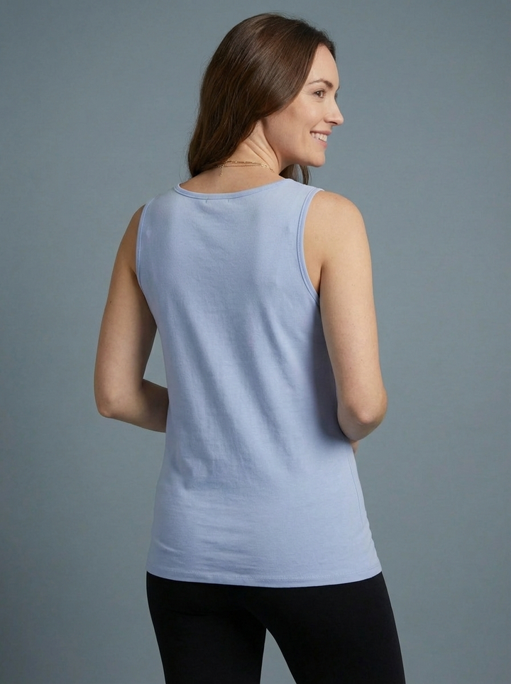 The Essential RILEY "Magic" Vest Relaxed Fit - Powder Blue