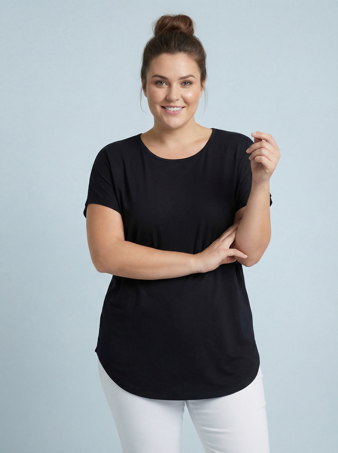 “ARABELLA” T-Shirt - Black