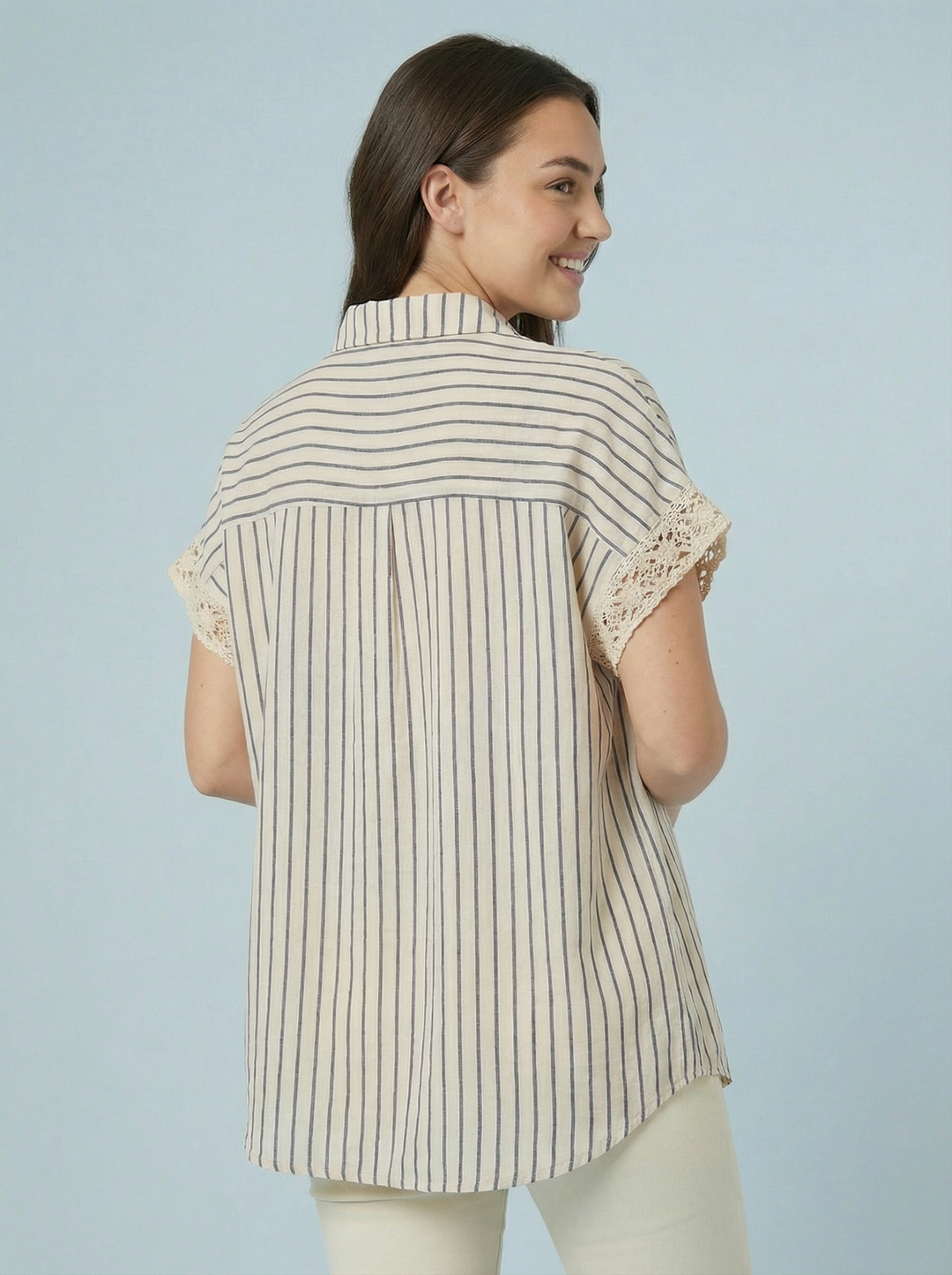 "NOVA” Stripe Shirt - Cream / Grey