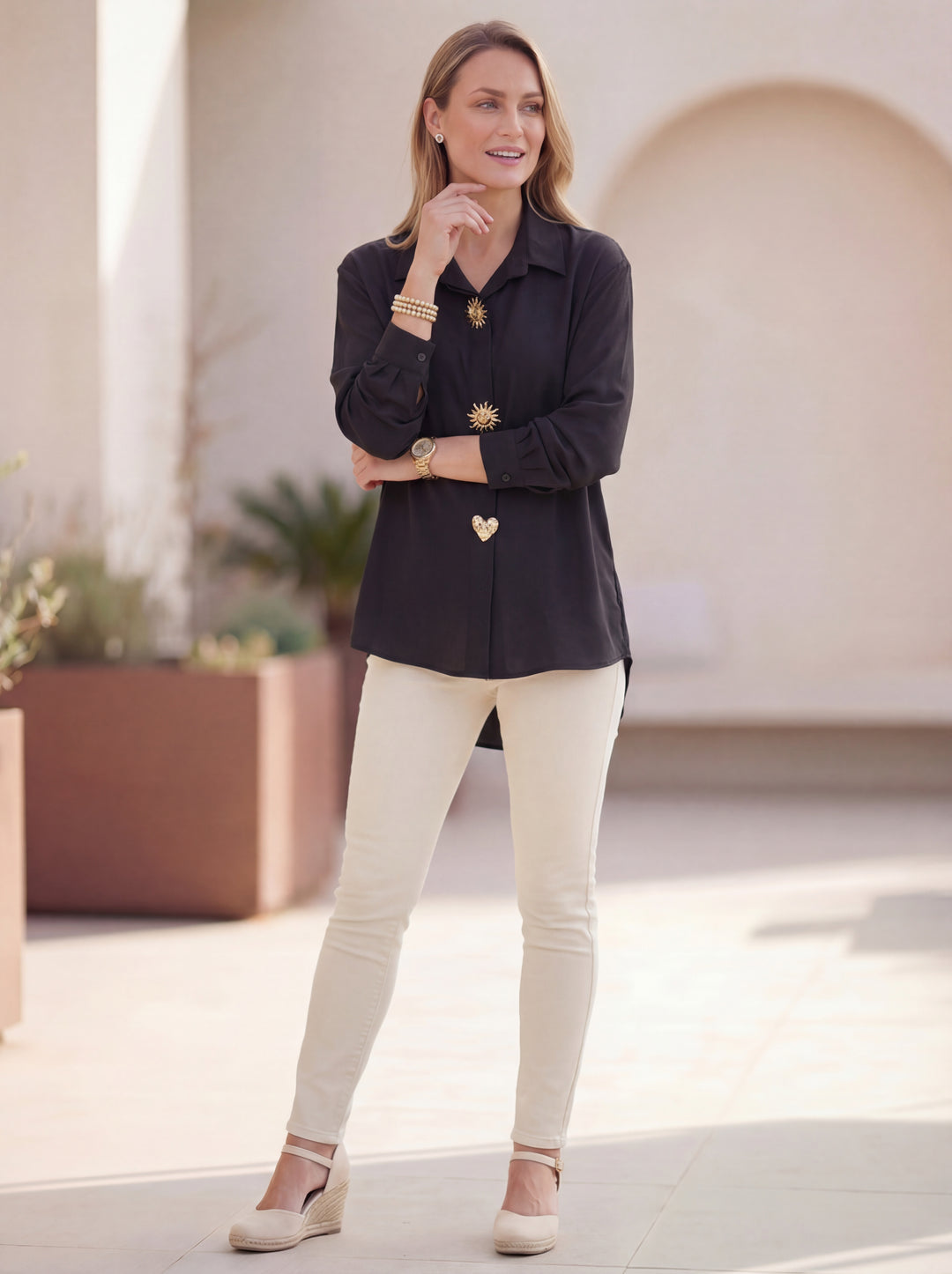 "PENNY” Relaxed Fit High-Low Shirt - Black