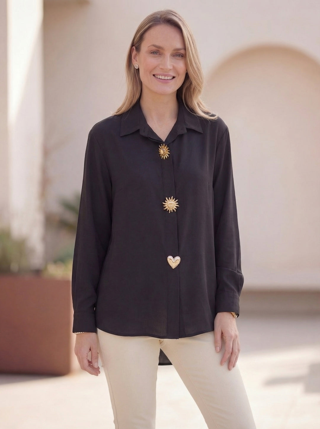 "PENNY” Relaxed Fit High-Low Shirt - Black