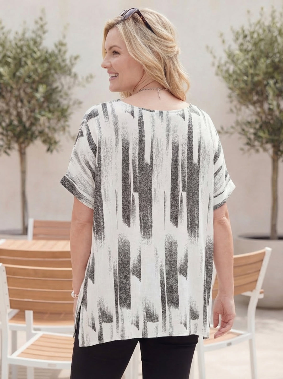 "VIVIAN” Relaxed Fit  Cotton Top - Black