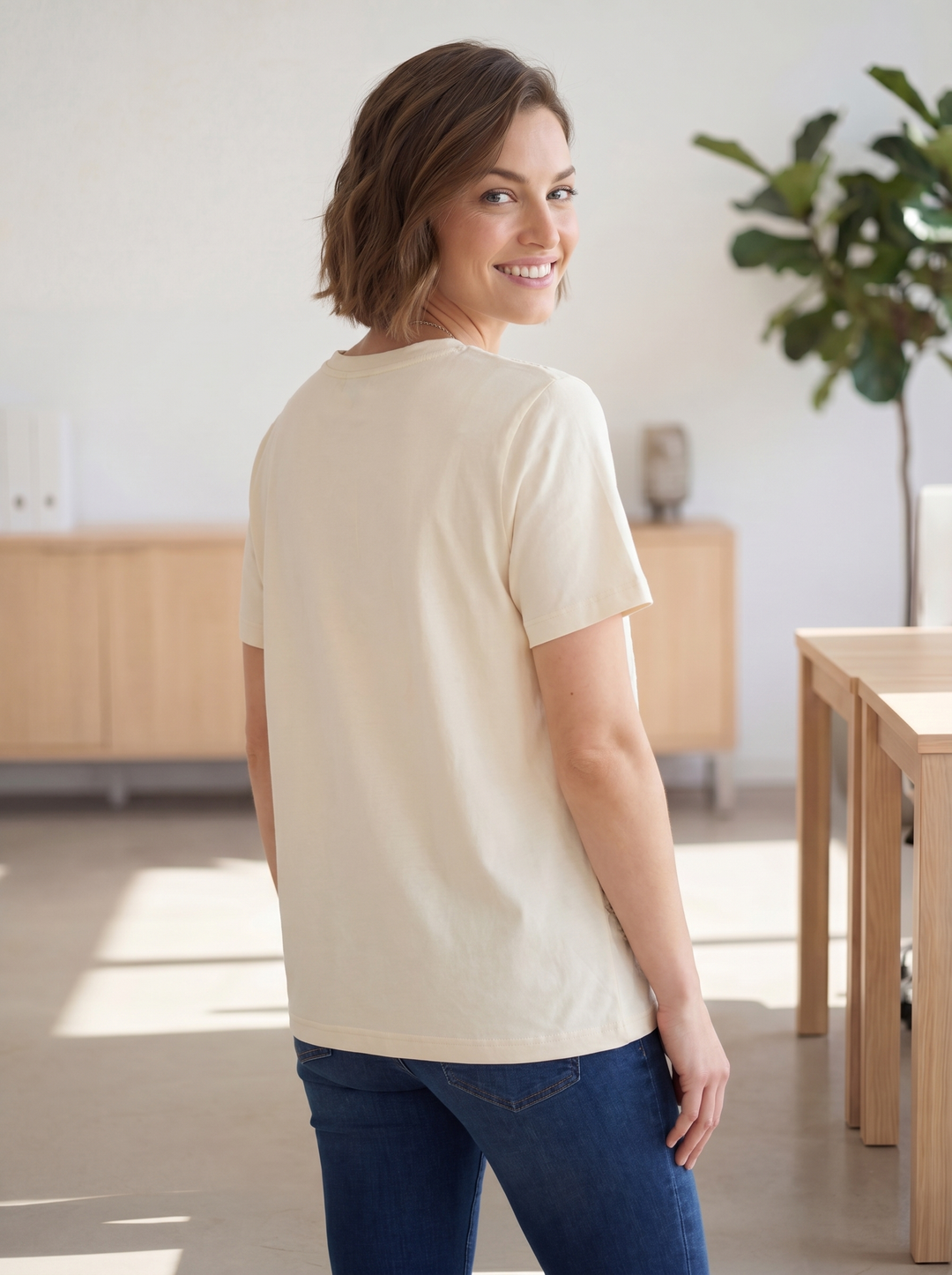 “EVIE” Brioderie T-Shirt