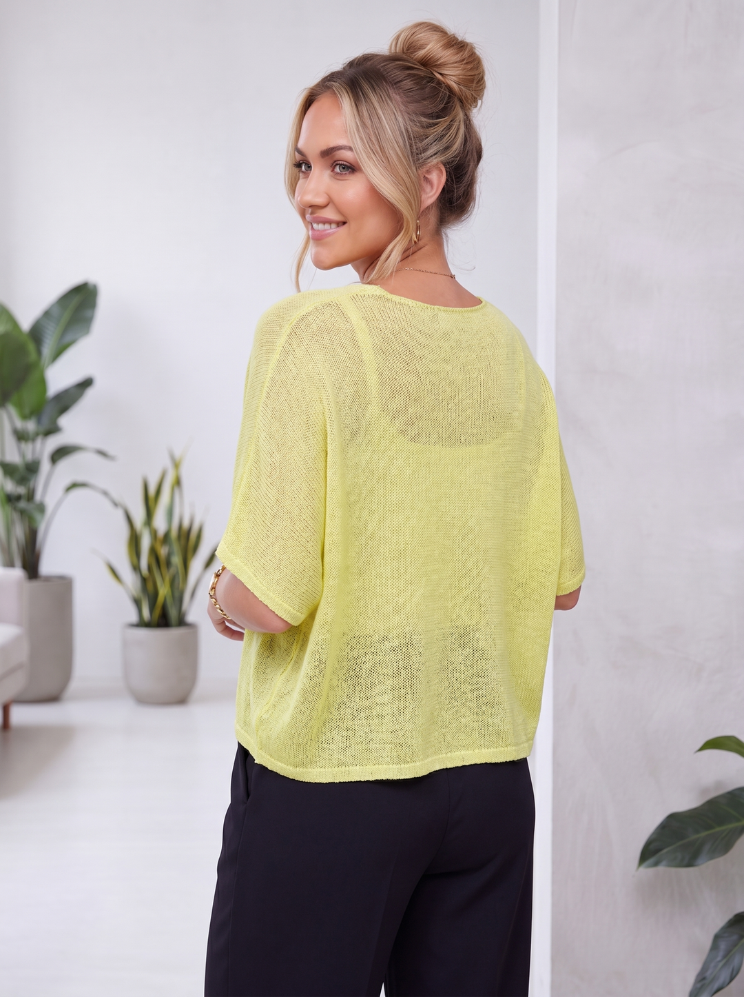 “LEYLA” Fine Knit Cardigan / Top