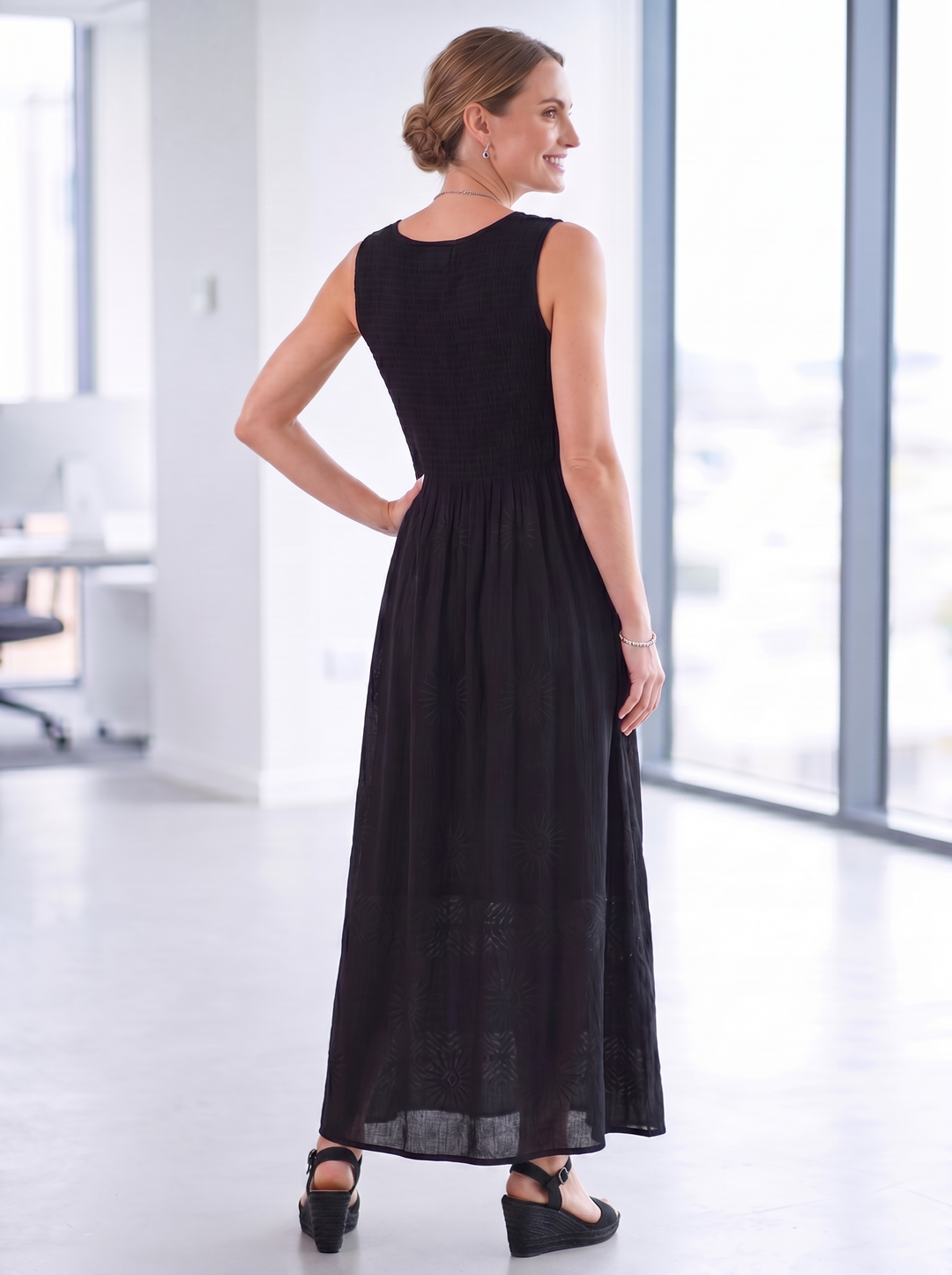 “GLORIA” Sleevless Maxi Dress