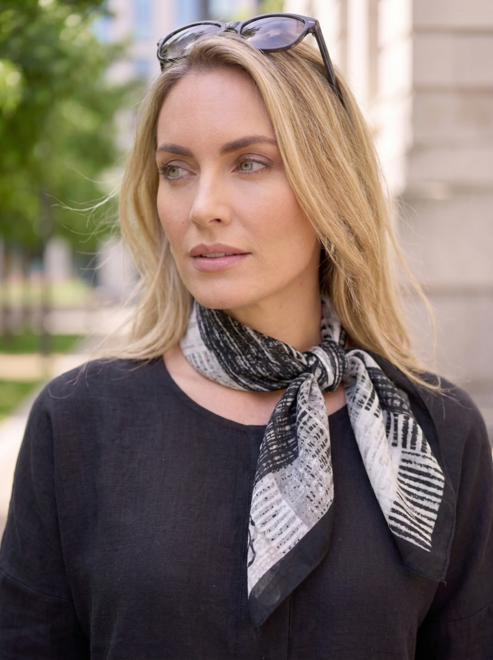 "KENSINGTON” Neckerchief Scarf