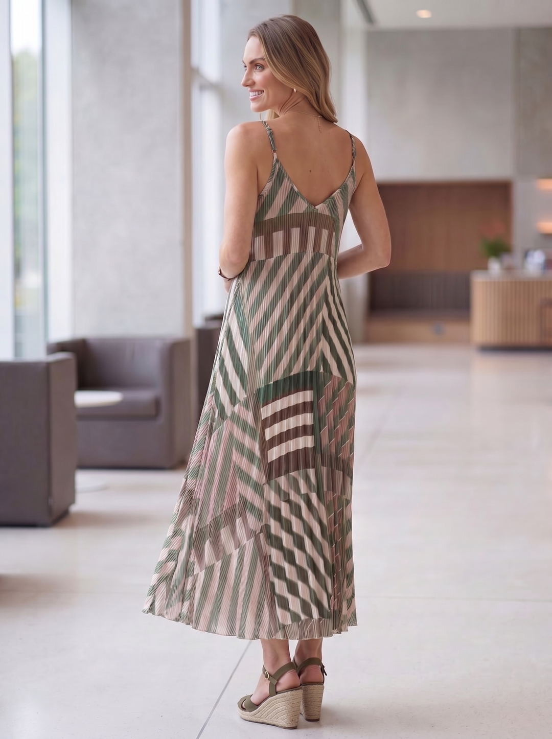 “HENLEY” Abstrat Geometric V-Neck Dress