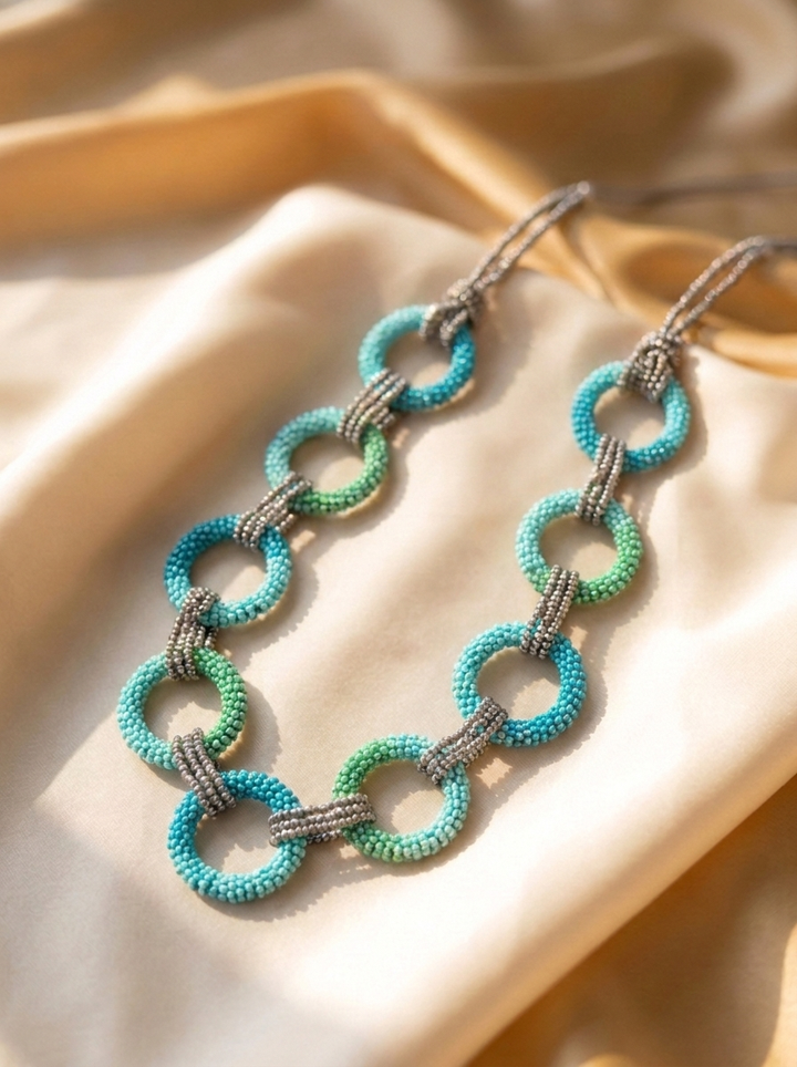 Lagoon Loop Necklace
