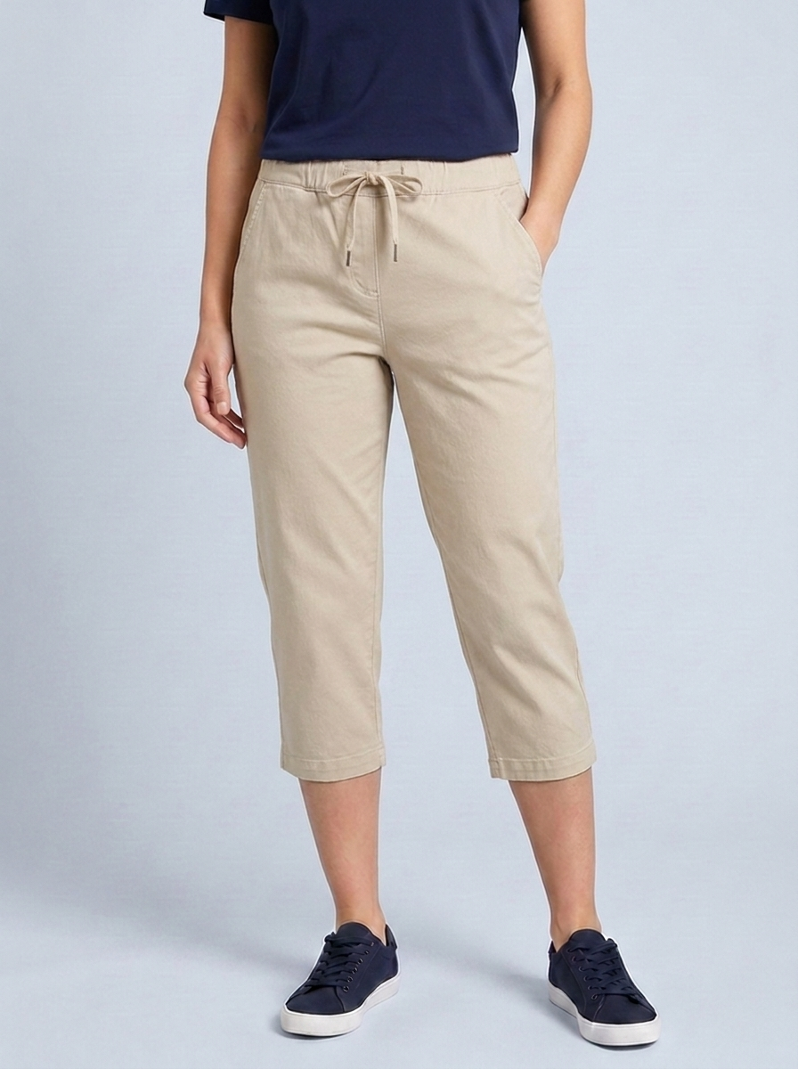 “CARMELA" 3/4 Length Crop Trouser cream