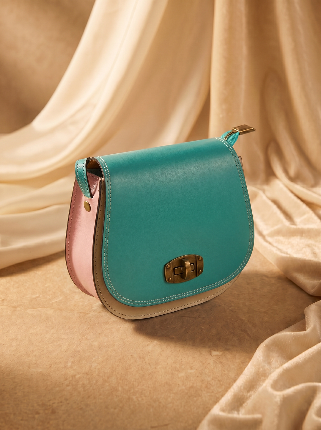 The “LA DOLCE PELLE” MADE IN ITALY Leather Crossbody Bag