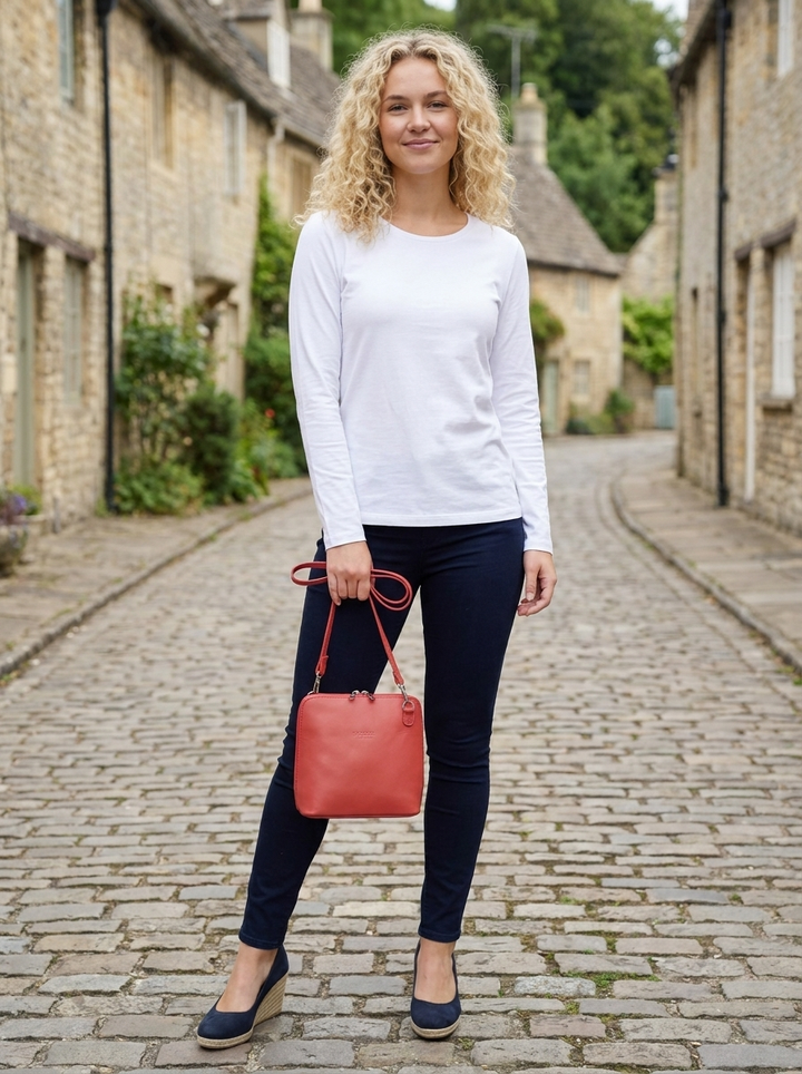 The “VERONA” MADE IN ITALY Leather Crossbody Bag