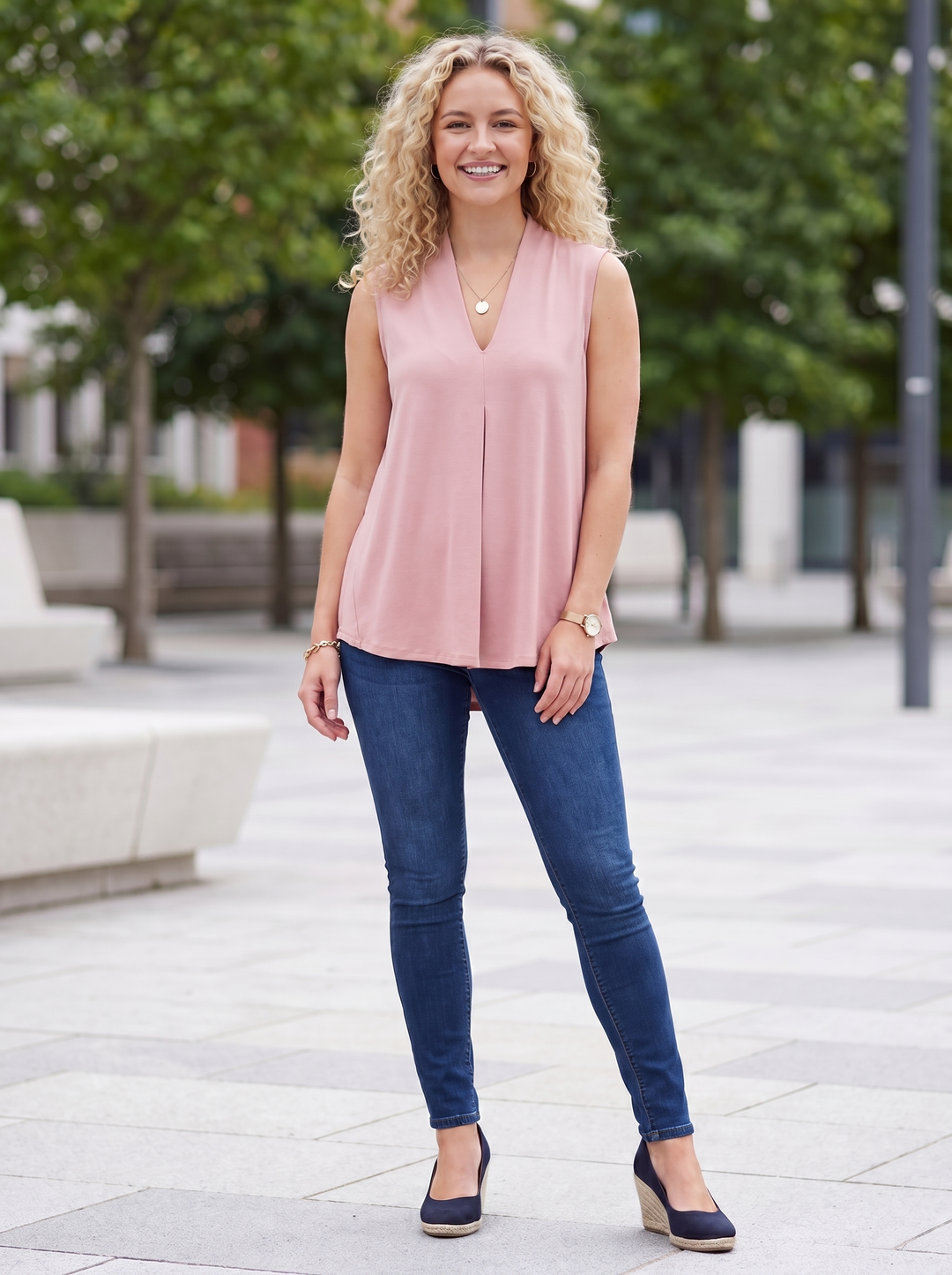 “KELLY” Pleat Front Sleeveless Top