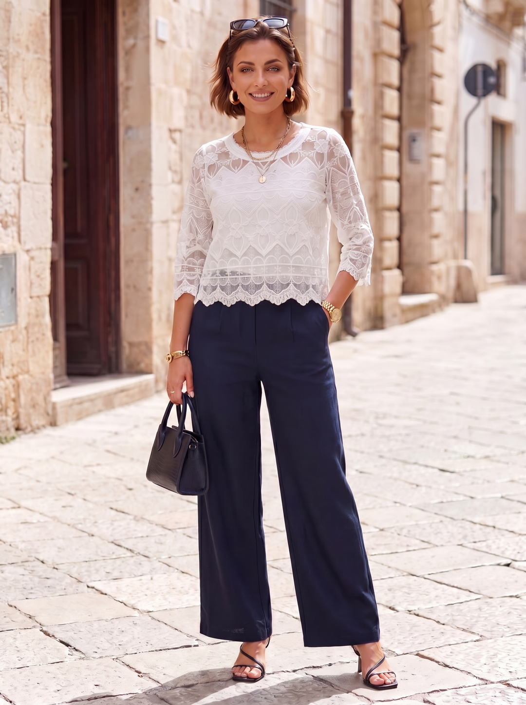 “ANTONIA” Scolloped Lace Overlay Top