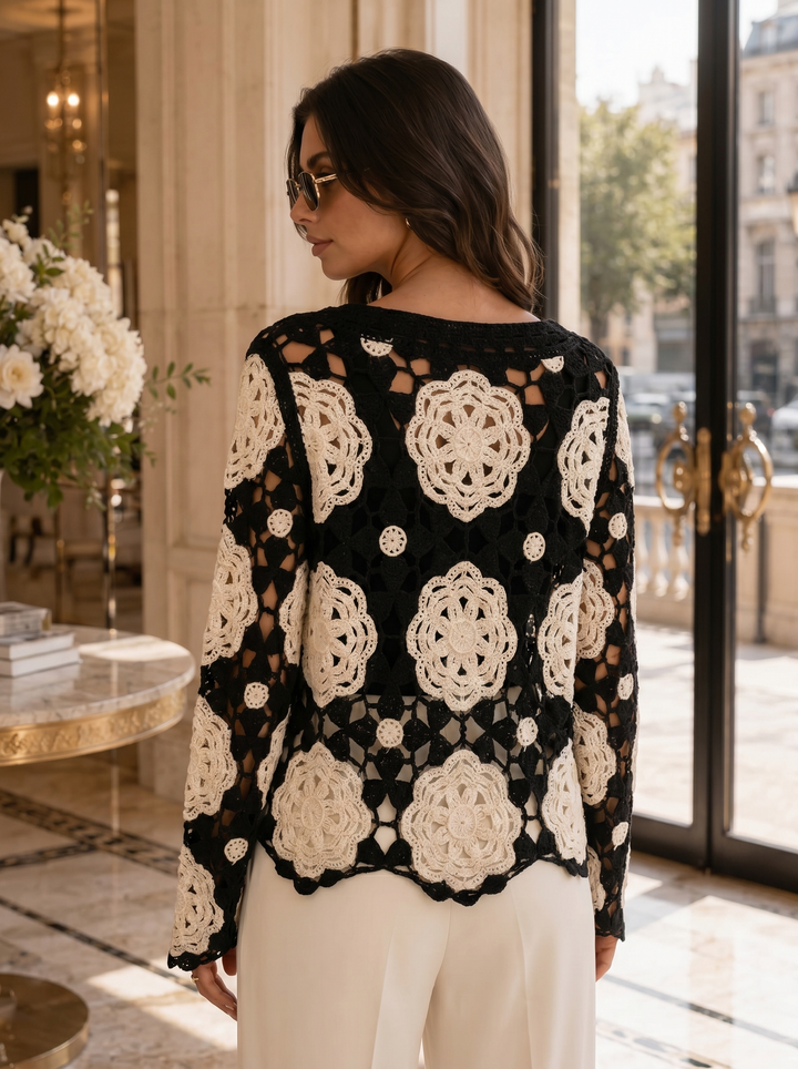 “LUCIA” Medallion Crochet Top cream / black
