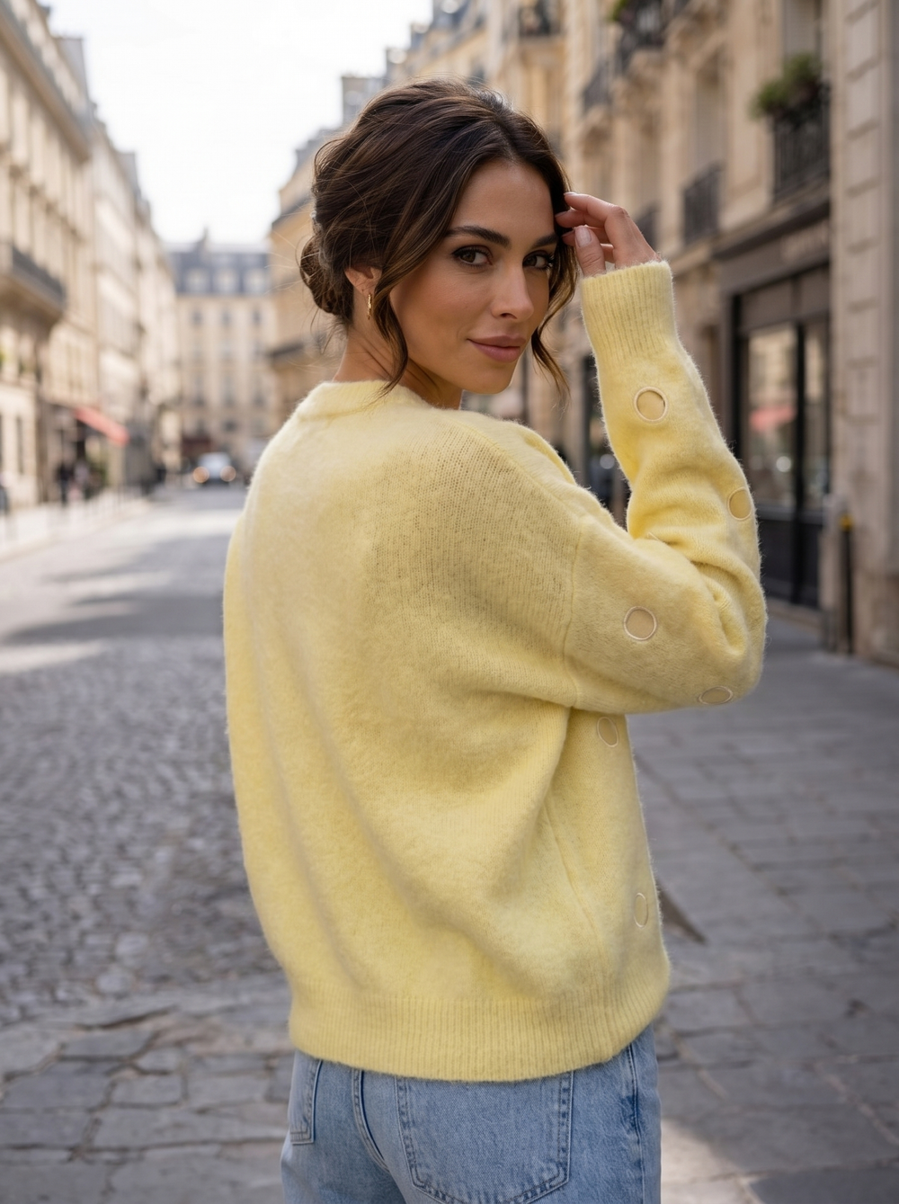 “SELINA” Circle Detail Soft Jumper