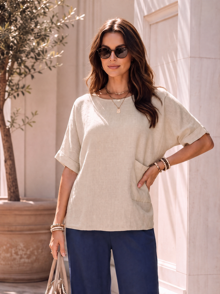 “KIARA” Relaxed Fit Button Back Top cream