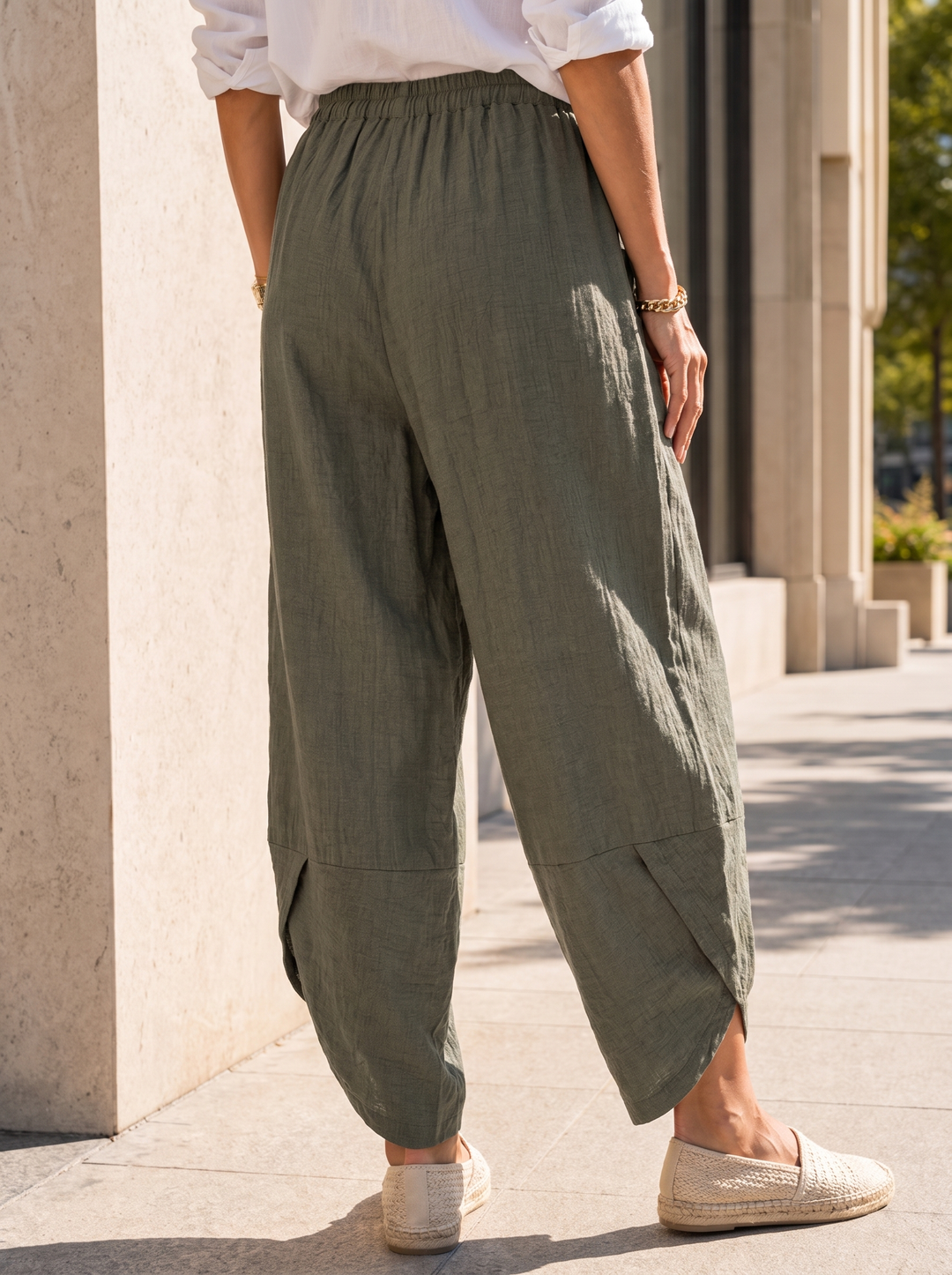 “LARA” Lagenlook Barrel Trouser khaki green