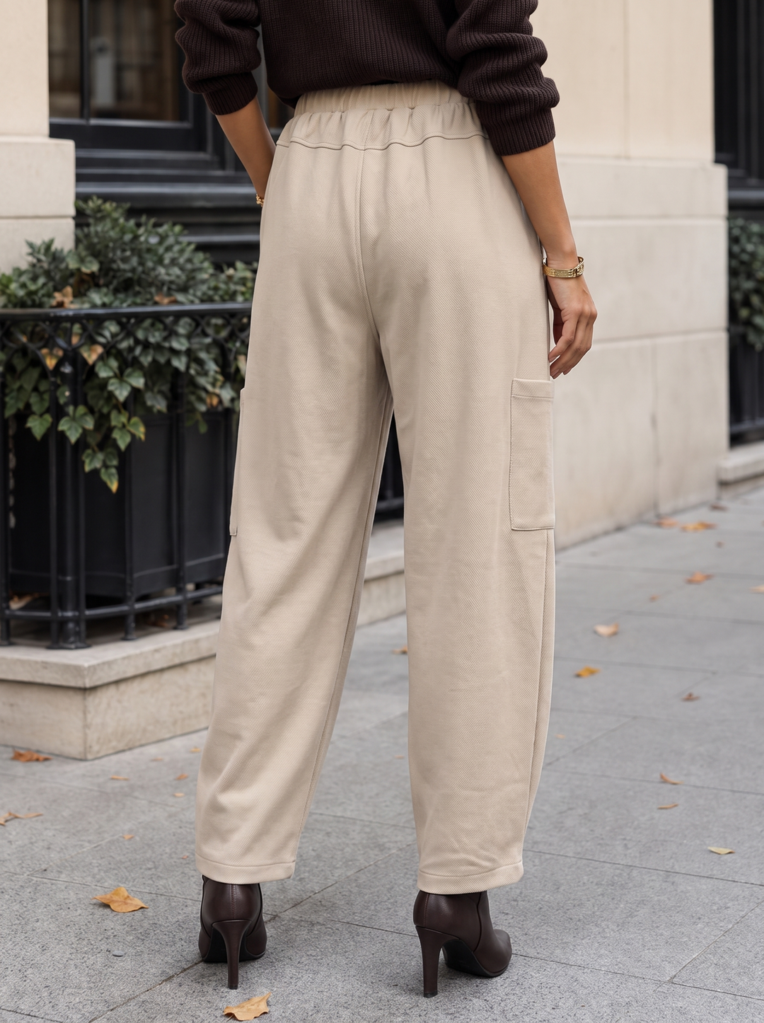 “KENZIE Collection” Relaxed Utility Barrell Trousers cream