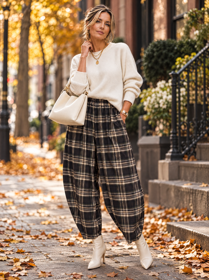 “CARRIE” Heritage Check Barrel Trousers  cream