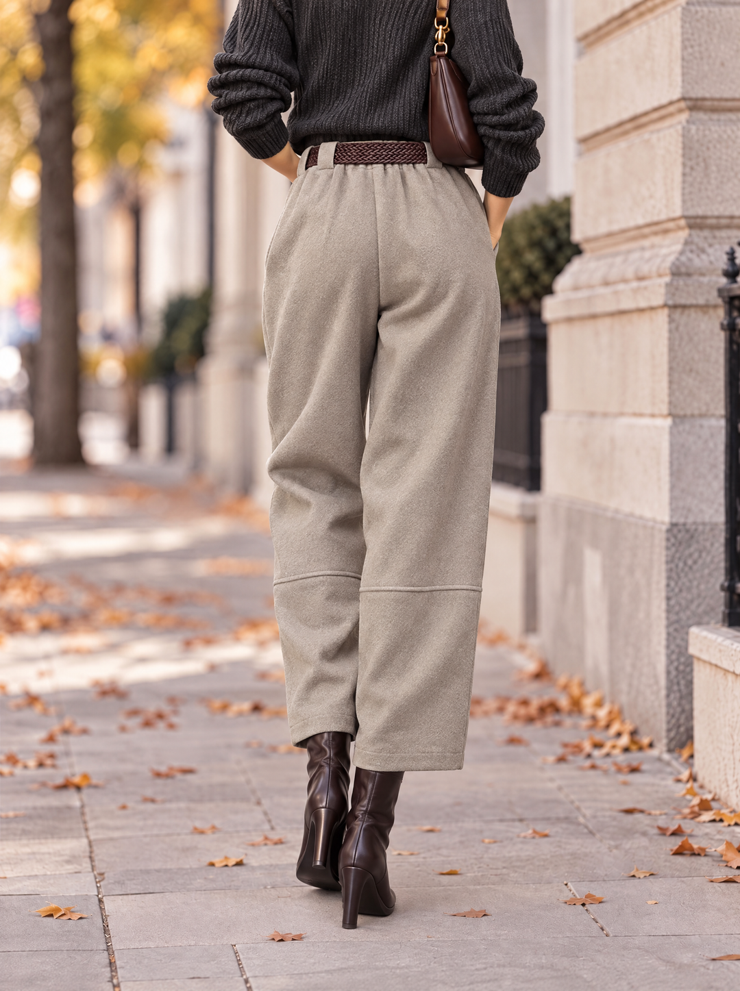 “ELODIE” Pleated Barrel Trousers mocha