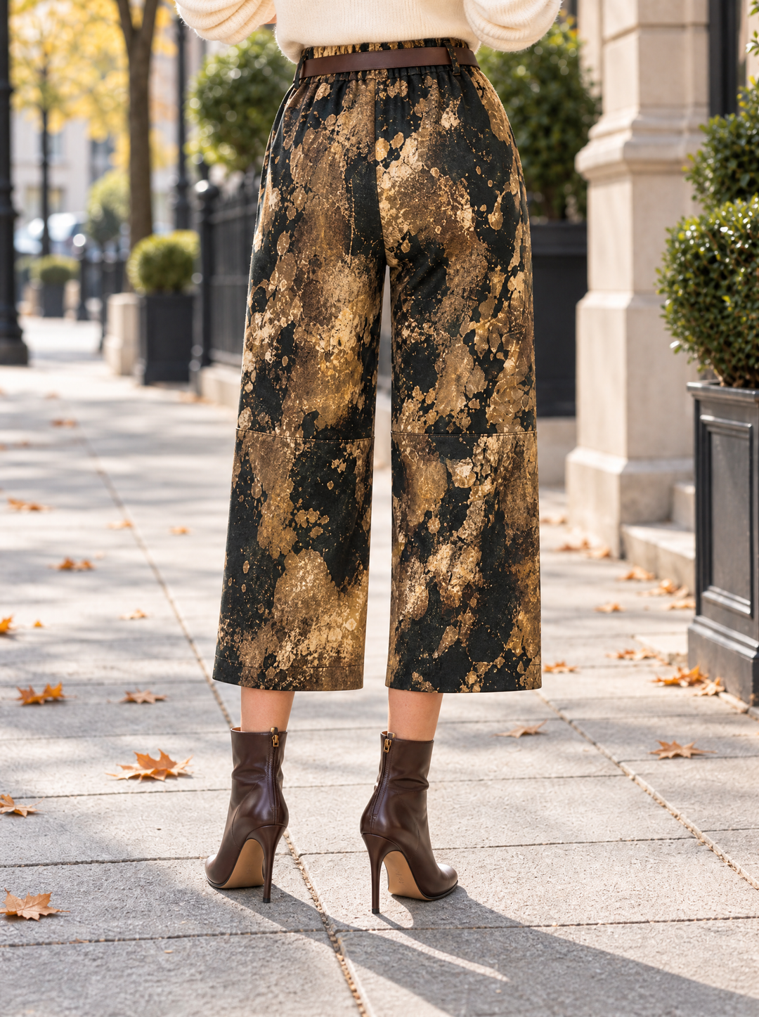 “VICTORIA” Abstract Print Barrel Trousers  black