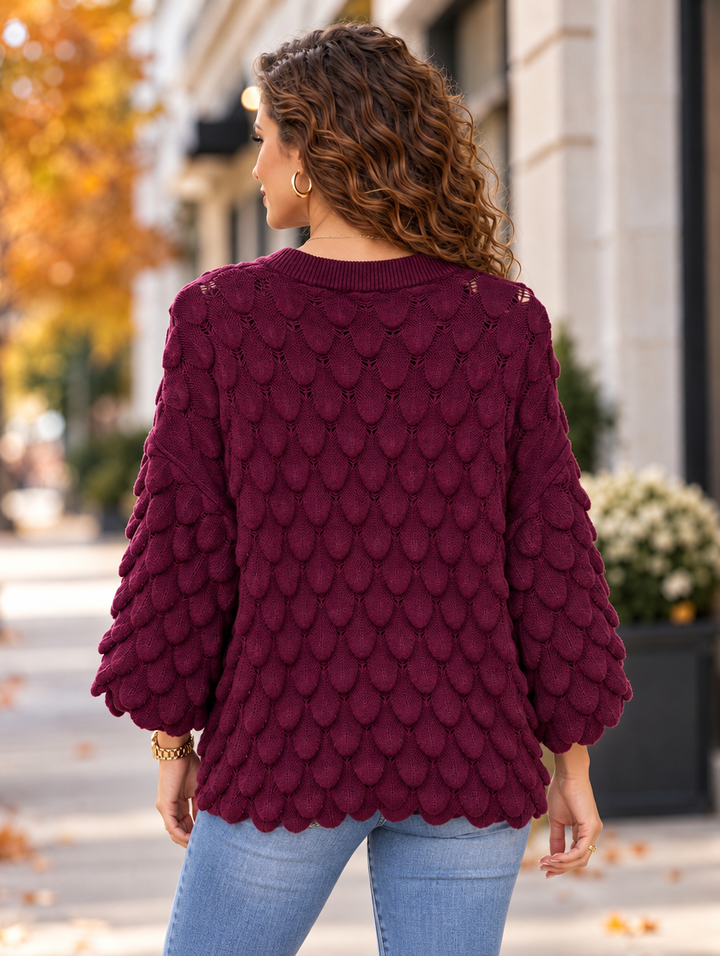 “ELLIE” Scallop Textured Jumper burgundy