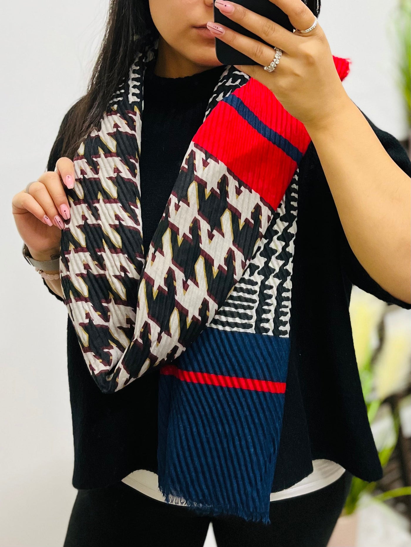 Houndstooth Print Scarf-Navy & Red