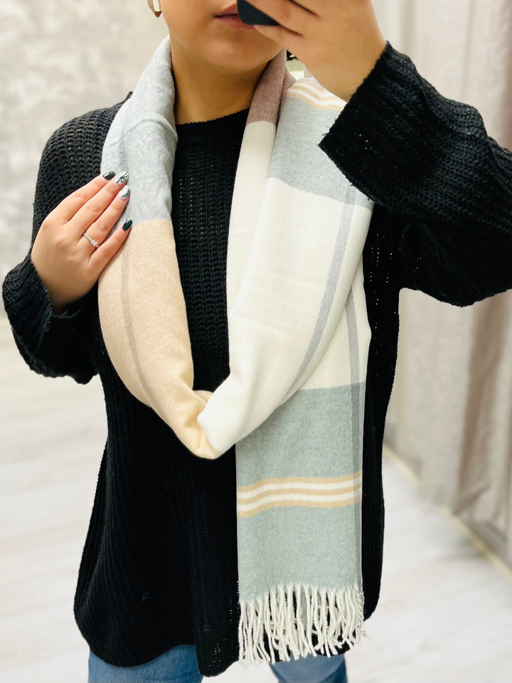 Check Print Scarf-Multicolour